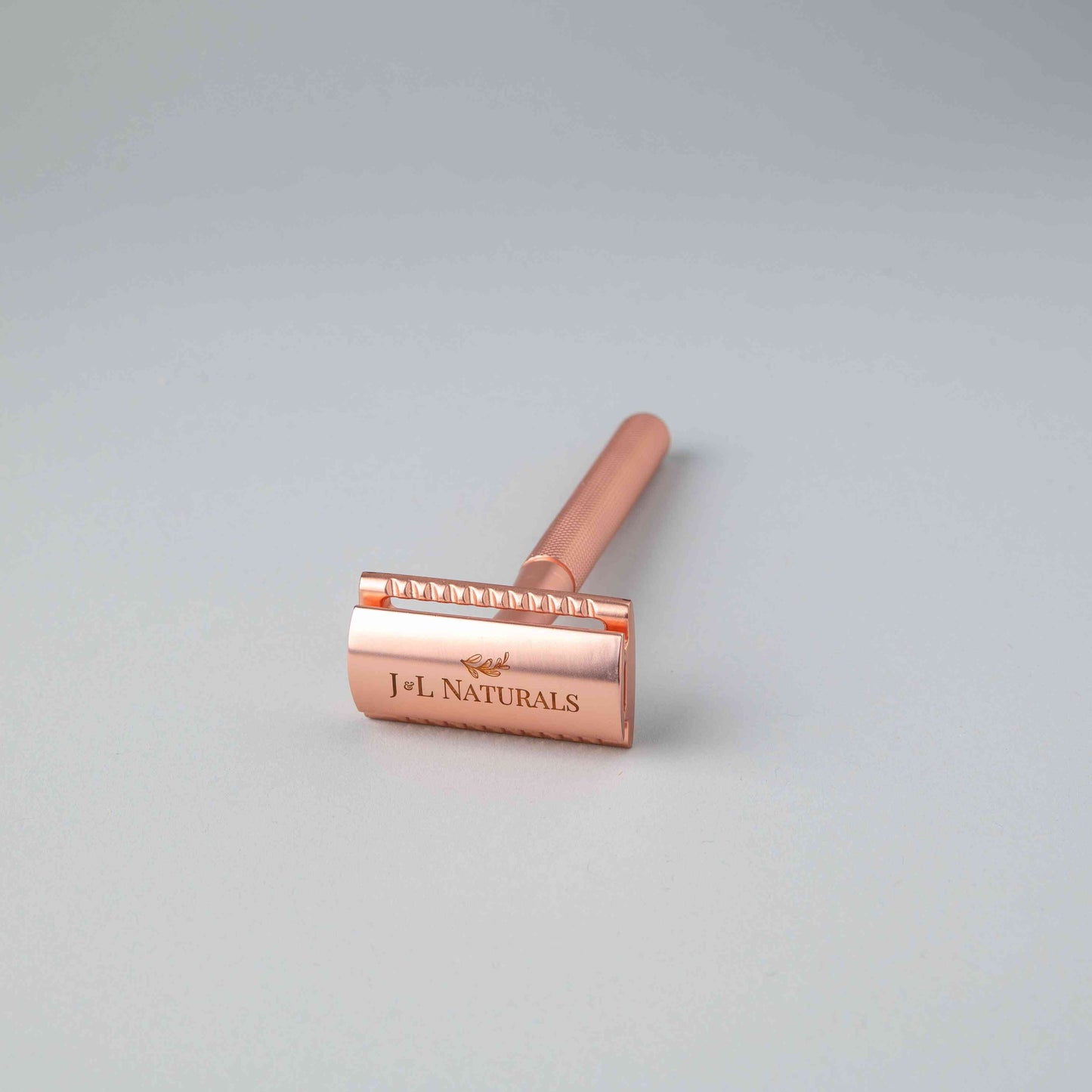Steel Safety Razor for Smooth Shaving