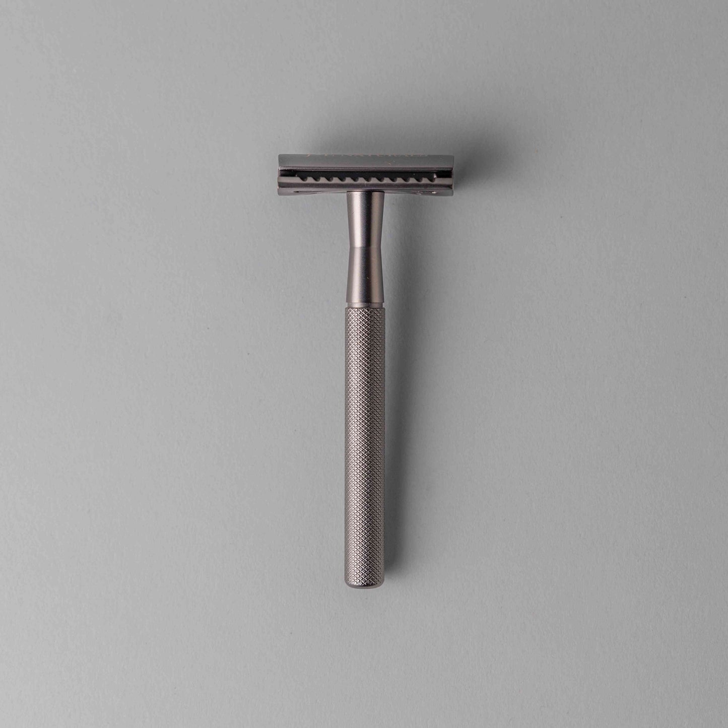 Steel Safety Razor for Smooth Shaving